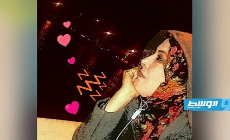 لوحات الفنانة نجاة أبوشيبة ارتحلت بدونها