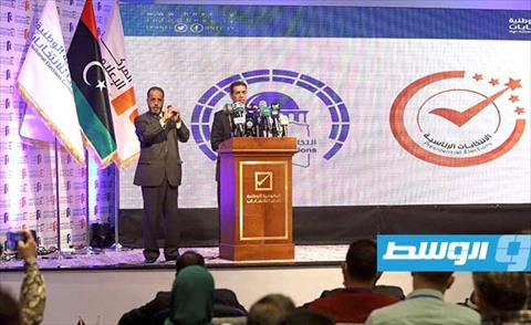 رئيس مفوضية الانتخابات عماد السايح يعلن تأجيل الانتخابات بسبب القوة القاهرة، ديسمبر 2021. (المفوضية)