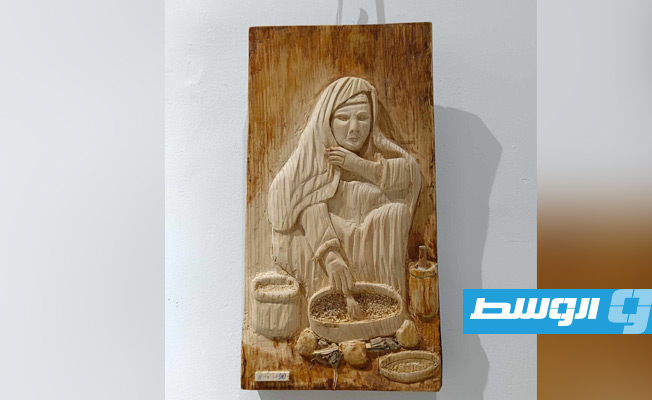 جانب من المعرض الذي أقيم بدار الفقيه حسن للثقافة والفنون. (بوابة الوسط)