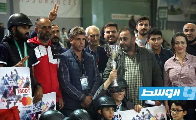 جانب من منافسات المنتخب الليبي بالبطولة الوطنية التونسية لقفز الحواجز. (تصوير : امحمد قجام)
