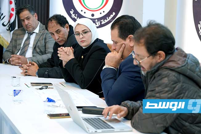 اجتماع مسؤولي وزارة العمل ومصلحة الأحوال المدنية في طرابلس، الإثنين 1 ديسمبر 2025. (وزارة العمل والتأهيل)