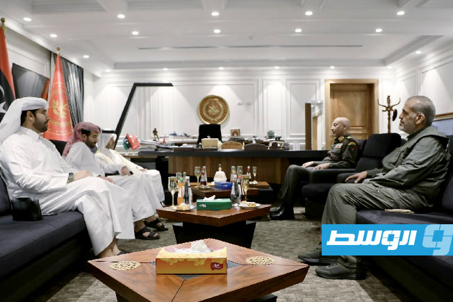 لقاء الحداد وسفير قطر، 7 أبريل 2025. (رئاسة أركان قوات حكومة الوحدة)