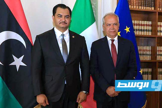 رئيس أركان القوات البرية التابعة لـ«القيادة العامة» الفريق صدام حفتر يلتقي وزير الداخلية الإيطالي، ماتيو بيانتيدوسي في روما، الأربعاء 11 يونيو 2025 (شعبة الإعلام الحربي)