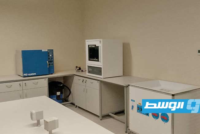معمل لترميم المخطوطات على مستوى الجامعات الليبية (فيسبوك)
