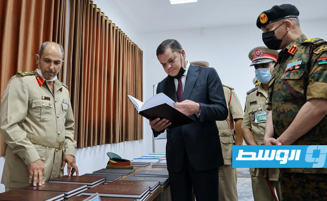 الدبيبة خلال مراسم تخريج الدفعة السادسة عشر بكلية القيادة والأركان، 23 أغسطس 2021. (حكومة الوحدة الوطنية)