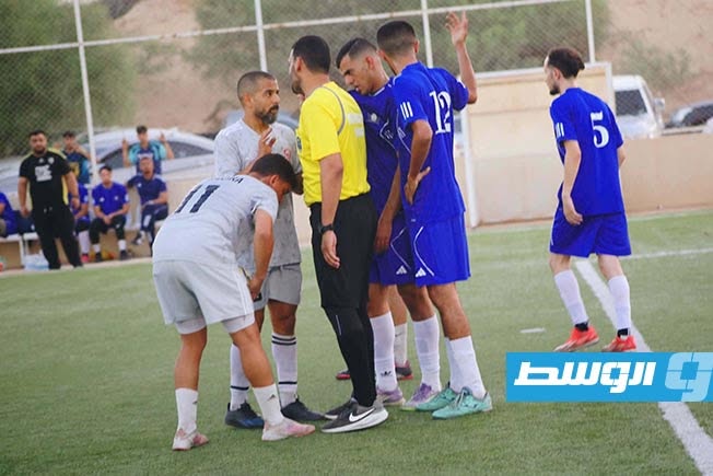 الصخرة يعتلي عرش دوري الكرة المصغرة بتتويج مستحق. (تصور - محمد قجام)