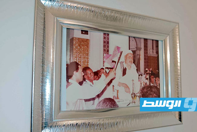 من أجواء المعرض الفوتوغرافي للفنان سالم أبوديب بدار كريسته للفنون،. (بوابة الوسط)