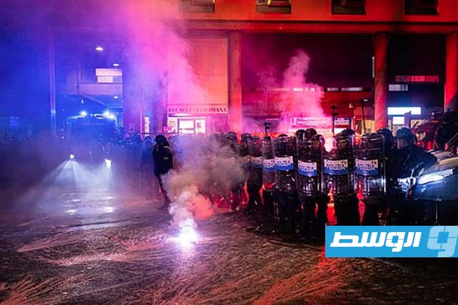 مدينة بولونيا الإيطالية تشهد احتجاجات واسعة قبل انطلاق مباراة فريق «فيرتوس بولونيا» أمام نظيره «مكابي تل أبيب» الإسرائيلي، الجمعة 21 نوفمبر 2025. (ديلي ميل)