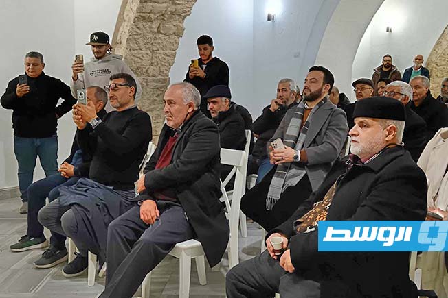 جانب من الحضور في حفل توقيع كتاب فن الكوميكس «حكايات» في بيت نويجي أمس السبت. (بوابة الوسط)