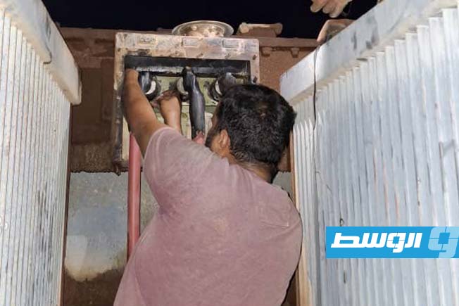 جانب من أعمال صيانة محطة توكرة، 4 سبتمبر 2025. (وزارة الكهرباء والطاقات المتجددة)