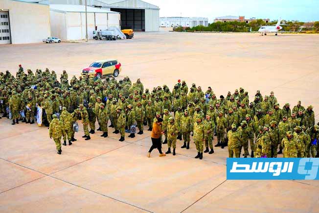 منتسبون للإدارة العامة للدعم المركزي فور عودتهم إلى بنغازي بعد استكمال دورة تدريبية في بيلاروسيا، الأربعاء 10 فبراير 2026 (صفحة الإدارة العامة للدعم المركزي على فيسبوك)