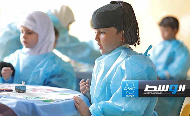 المركز الوطني لتنمية فنون الطفل بالهيئة العامة للسينما والمسرح والفنون يقيم ورشة عمل بعنوان «فنون بصرية». (موقع الهيئة على فيسبوك)