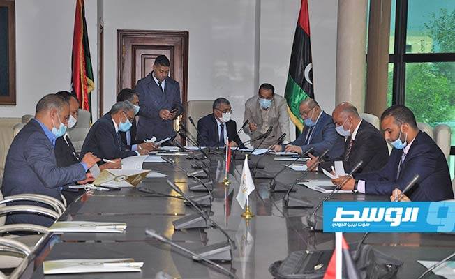 الاجتماع الأول للجنة الدائمة لتنظيم العمالة الوافدة. الاثنين 16 نوفمبر 2020. (وزارة الداخلية)