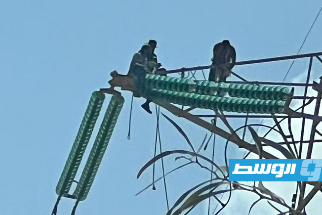 صيانة دوائر كهرباء الزاوية - الزهراء، 25 سبتمبر 2025. (شركة الكهرباء)