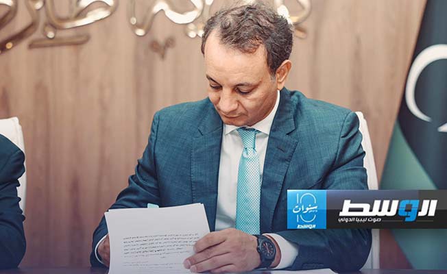 جانب من توقيع مدير صندوق التنمية وإعادة الإعمار بلقاسم حفتر عقود جديدة مع شركة «المقاولون العرب» المصرية لإنشاء مشاريع في طبرق، 17 أغسطس 2024 (صندوق التنمية وإعادة إعمار ليبيا)