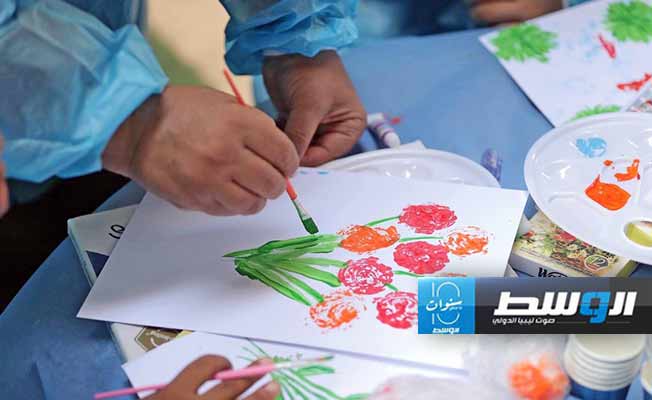 المركز الوطني لتنمية فنون الطفل بالهيئة العامة للسينما والمسرح والفنون يقيم ورشة عمل بعنوان «فنون بصرية». (موقع الهيئة على فيسبوك)