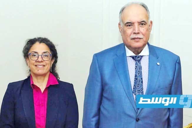 خوري في صورة مع المستشار إبراهيم بوشناف، بنغازي، 20 يونيو 2026 (البعثة الأممية)