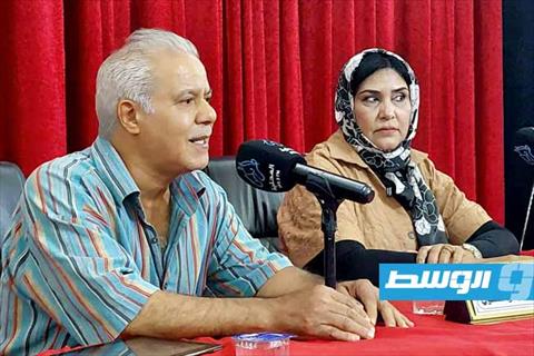 لشاعر عبدالحكيم كشاد خلال حديثه في الأمسية، 14 أكتوبر 2025. (الإنترنت)