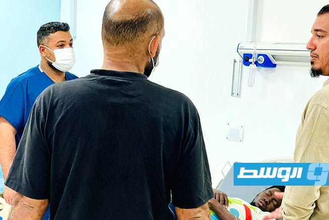 علاج المهاجرين المصابين بمركز الخمس الطبي، الخميس 28 مايو 2026. (مركز الخمس الطبي)