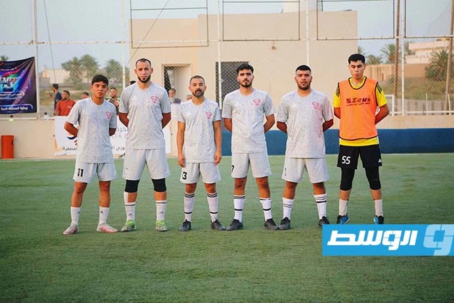 الصخرة يعتلي عرش دوري الكرة المصغرة بتتويج مستحق. (تصور - محمد قجام)