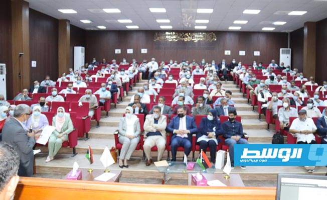 من الاجتماع الأول لوزير التربية والتعليم بمديري مكاتب الامتحانات بكل البلديات الليبية، 14 يوليو 2021. (وزارة التربية والتعليم)
