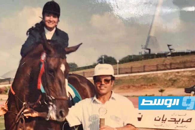 الفارسة الرائدة نزيهة أبوالسعود تكتب قصة ريادة نسائية في ميادين الفروسية. (خاص - الوسط)