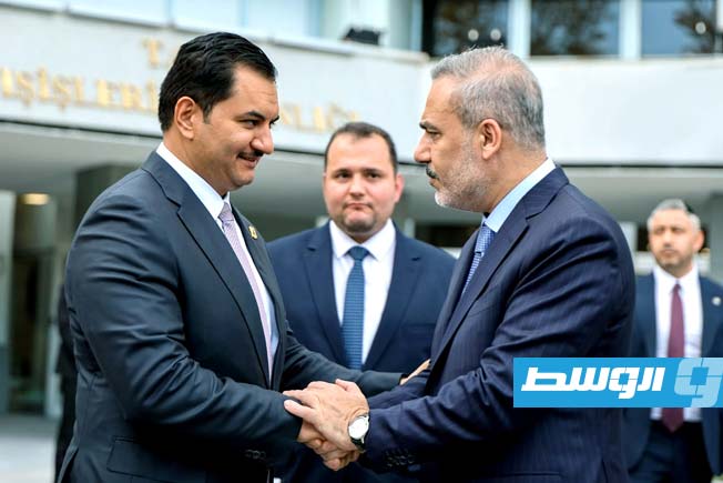 لقاء صدام حفتر مع وزير الخارجية التركي هاكان فيدان في أنقرة، الخميس 20 نوفمبر 2025. (القيادة العامة)