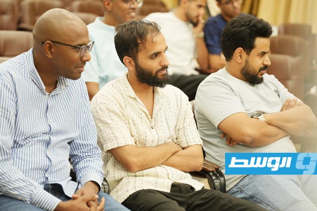 المركز الثقافي بأجدابيا يقيم حلقة نقاش لاستعراض واقع الأفلام القصيرة محليًا والتحديات التي تواجه صانعيها. (فيسبوك)