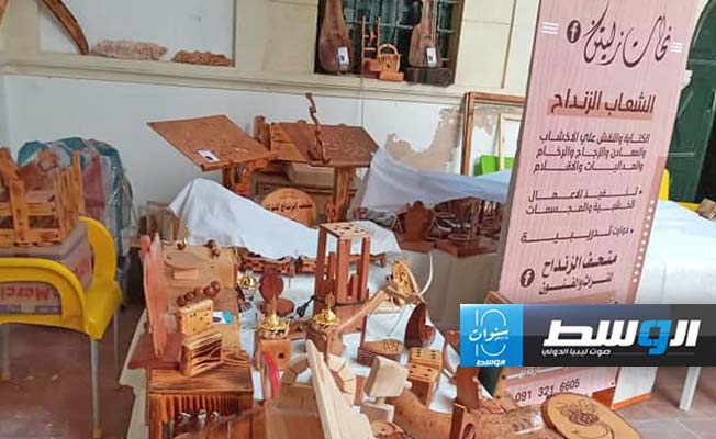 معرض تشكيلي في قلعة السرايا الحمراء في مدينة طرابلس (فيسبوك)