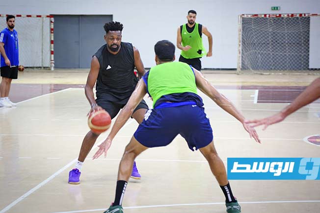 جانب من تدريبات المنتخب الليبي لكرة السلة خلال معسكره الأخير بطرابلس (صفحة الاتحاد الليبي لكرة السلة على فيسبوك)