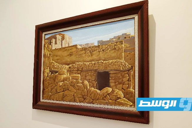 لوحة في معرض سيمفونية في دار كريستا. 23 فبراير 2025. (بوابة الوسط)