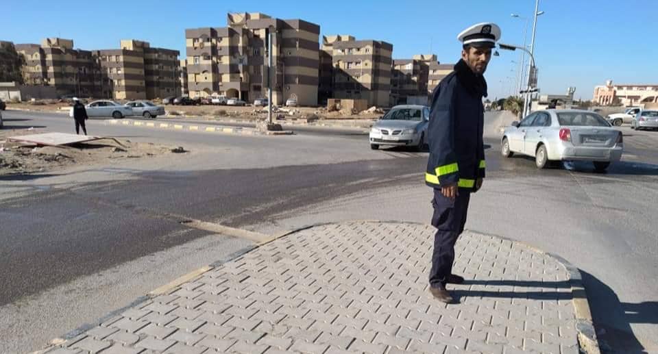 مديرية أمن بني وليد تنشر دورياتها لتأمين وسط المدينة
