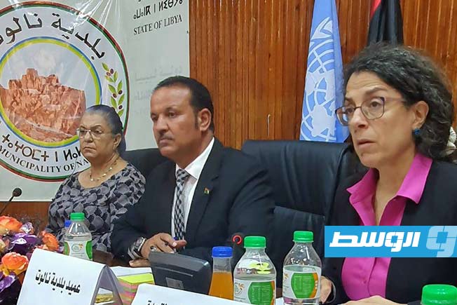 تيتيه خلال عقد اجتماع مع عمداء بلديات ومشايخ ونشطاء في نالوت، 12 يونيو 2025. (بلدية نالوت)