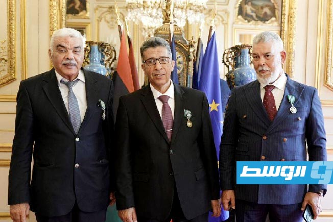 خالد الهدار يشيد بدعم السفارة خلال احتفالية البعثة الأثرية الفرنسية (فيسبوك)
