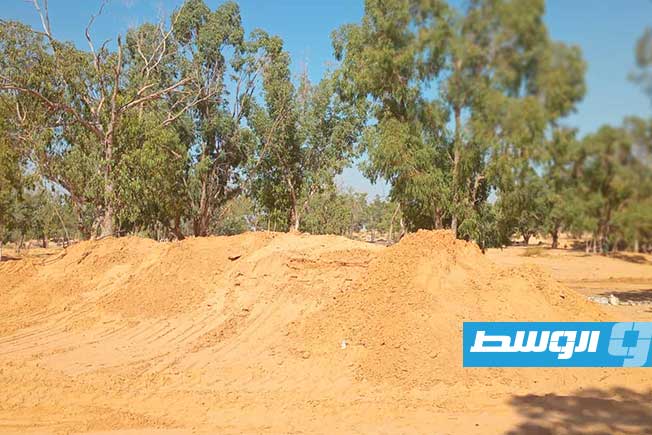 الاستعداد لانطلاق بطولة ليبيا للموتوكروس للدراجات النارية بغابة طريق المطار في العاصمة طرابلس. (تصوير - محمد قجام)