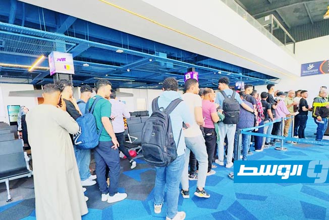مصريون يغادرون طرابلس إلى بلادهم، 23 مايو 2025 (الخارجية المصرية)