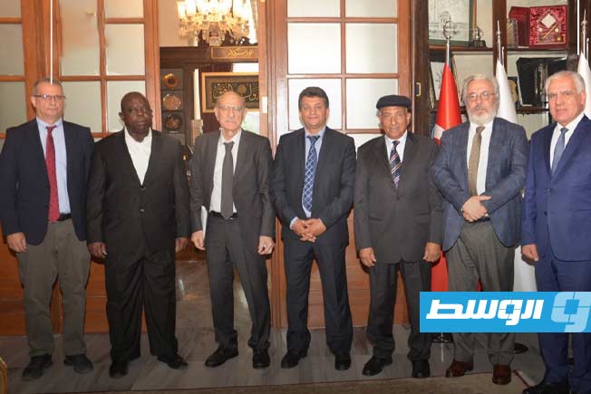 مجلس إدارة مركز الأبحاث للتاريخ والفنون والثقافة الإسلامية (إرسيكا) في إسطنبول (فيسبوك)