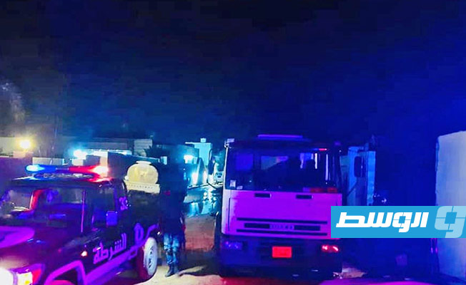 وزارة الداخلية بحكومة الوفاق تداهم وكر لتخزين وبيع الوقود بأضعاف سعره، 11 أغسطس 2020. (صفحة الوزارة على فيسبوك)