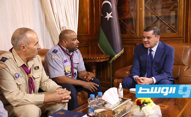 الدبيبة خلال لقائه قادة الحركة.