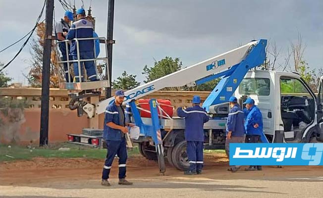 فرقة صيانة تابعة لإدارة التوزيع زليتن في درنة، 18 سبتمبر 2023. (شركة الكهرباء)