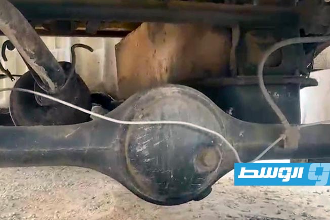 سلع مخبأة داخل السيارت بمنفذ رأس اجدير، 13 أبريل 2025. (منفذ رأس اجدير)