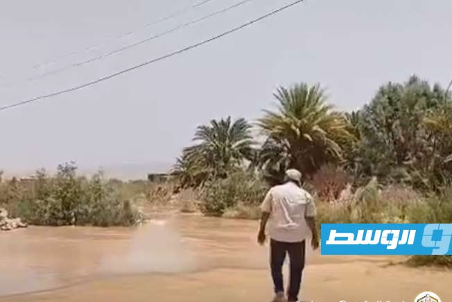 تداعيات السيول في محلة تنجرابن ببلدية البركت بجنوب غرب ليبيا، 30 مايو 2026 (لقطة مثبتة من مقطع مصور: بلدية البركت)
