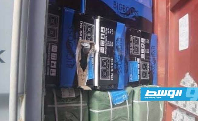 السفينة من الداخل أثناء تفتيشها من قبل القوات التابعة للقيادة العامة. (الناطق باسم القيادة العامة)
