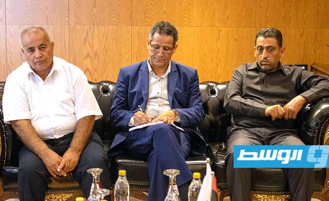 من لقاء رئيس المجلس التسييري لبلدية بنغازي الصقر عمران بوجواري وكبير مستشاري المؤسسة الألمانية للتعاون الدولي (GIZ) فريدريك مورليت، 31 أغسطس 2022. (بلدية بنغازي)