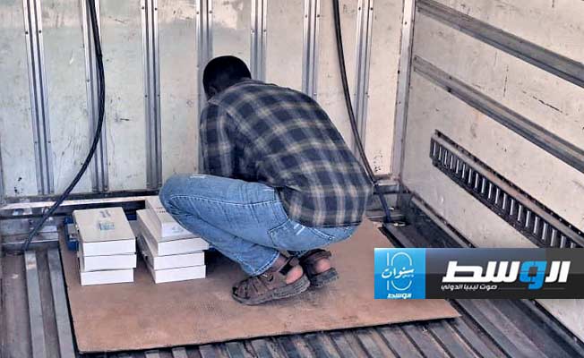 الأمصال المضادة للسموم التي جرى تسليمها لمستشفى عطية الكاسح في الكفرة. (الحكومة المكلفة من مجلس النواب)