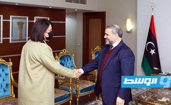 جانب من اجتماع نجلاء المنقوش مع خالد المشري بمقر المجلس الأعلى للدولة (صفحة المجلس على فيسبوك)