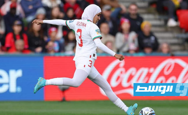 المدافعة نهيلة بنزينة. (إنترنت)