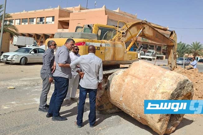أعمال صيانة الصرف الصحي في حي السلام، 19 يونيو 2026. (المجلس البلدي غدامس)