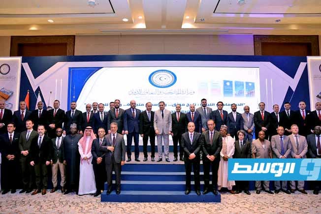الدبيبة يعتمد بطاقات الوصف والتوصيف الوظيفي لوزارة الخارجية، الأربعاء 1 يوليو 2026. (حكومتنا)