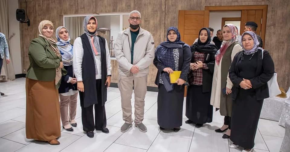 باشاغا خلال لقاء مع عدد من نشطاء المجتمع المدني بمدينة مصراتة، 28 نوفمبر 2020. (داخلية الوفاق)